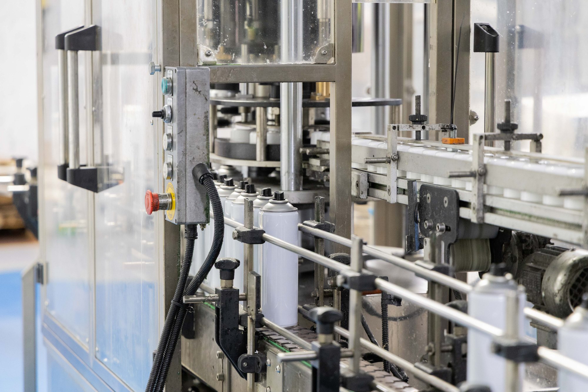 production-canisters-line